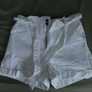 white H&M jean shorts